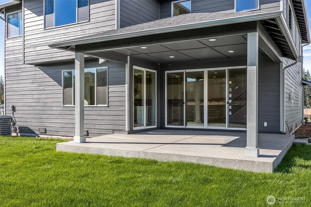 22821 61st Street E Buckley WA 98321