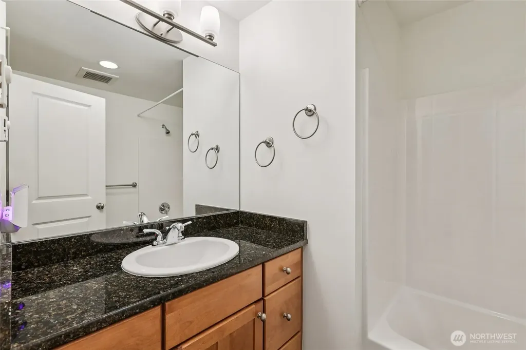 2814 E Spring Street Seattle WA 98122