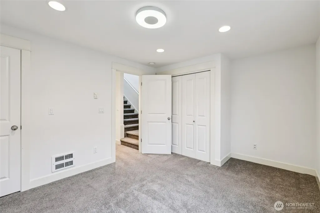 2814 E Spring Street Seattle WA 98122