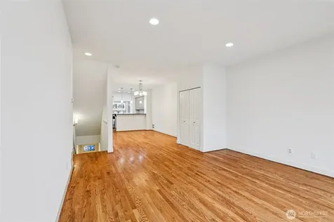 2814 E Spring Street Seattle WA 98122