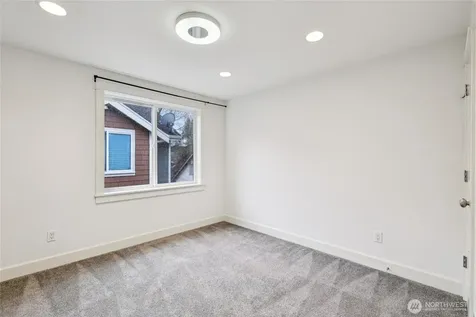2814 E Spring Street Seattle WA 98122