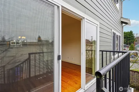 2814 E Spring Street Seattle WA 98122