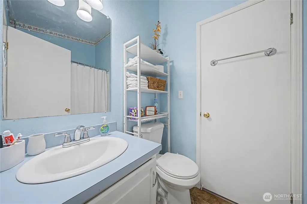 7581 Rainier NE Moses Lake WA 98837