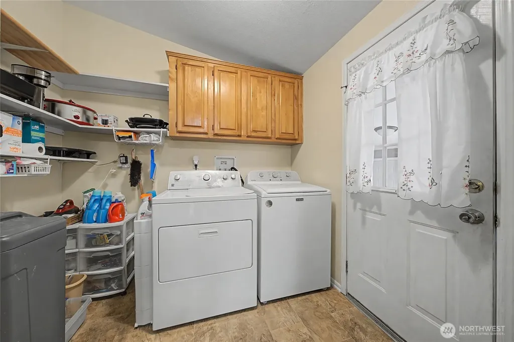 7581 Rainier NE Moses Lake WA 98837
