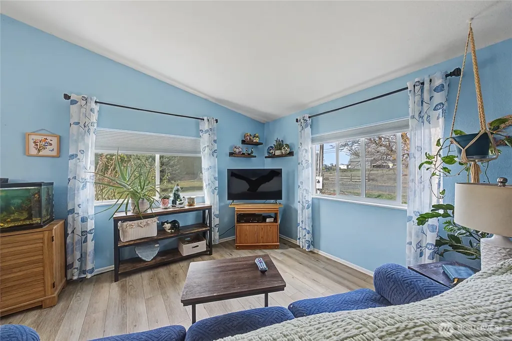 7581 Rainier NE Moses Lake WA 98837