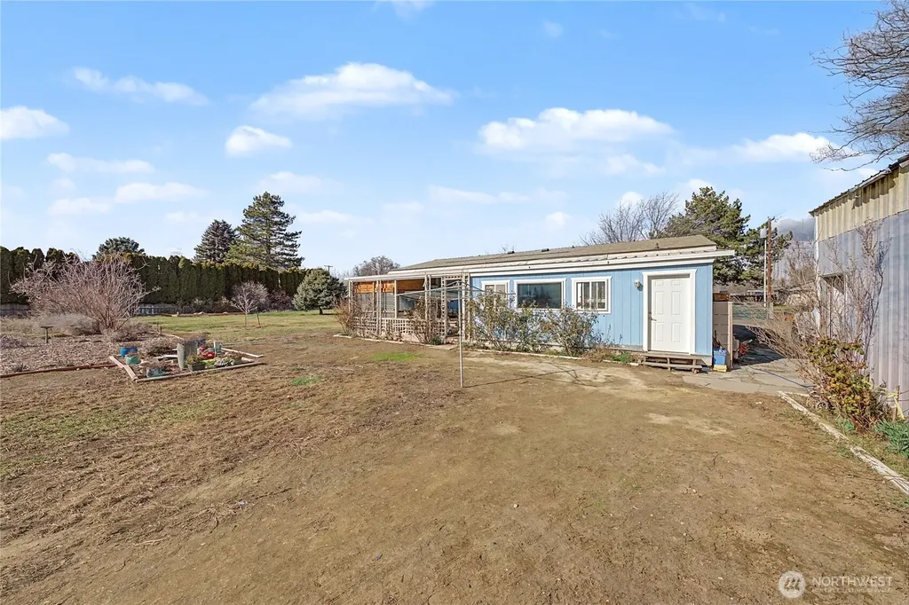 7581 Rainier NE Moses Lake WA 98837