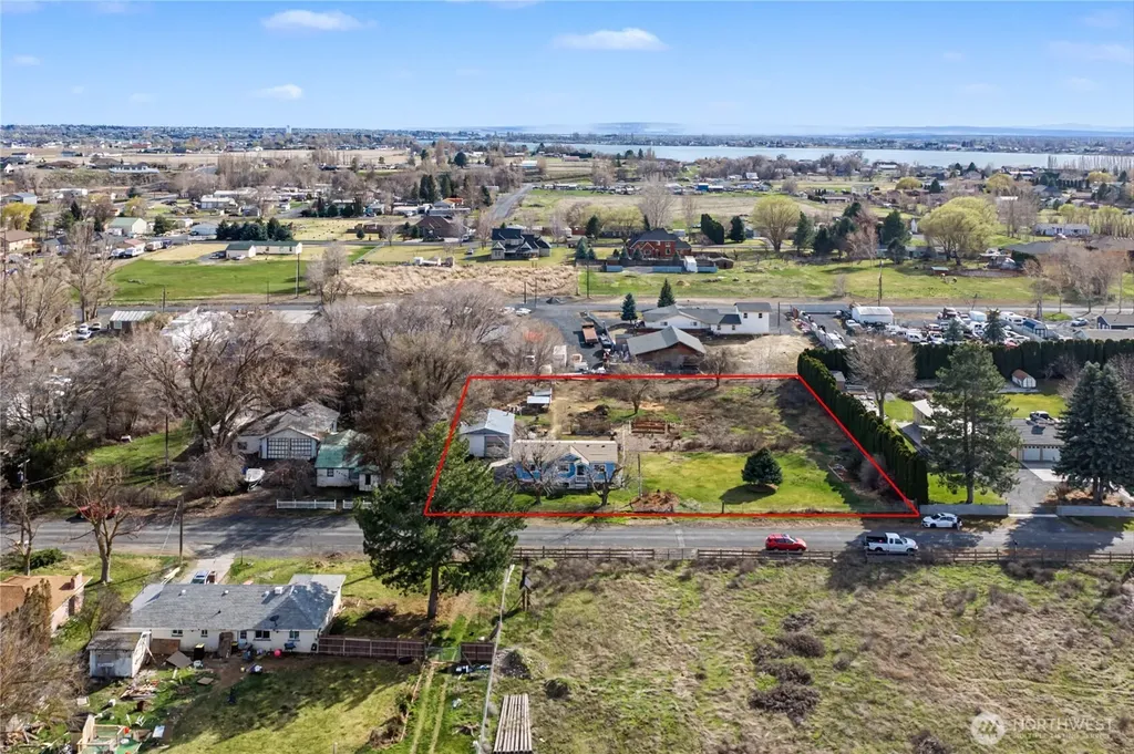 7581 Rainier NE Moses Lake WA 98837