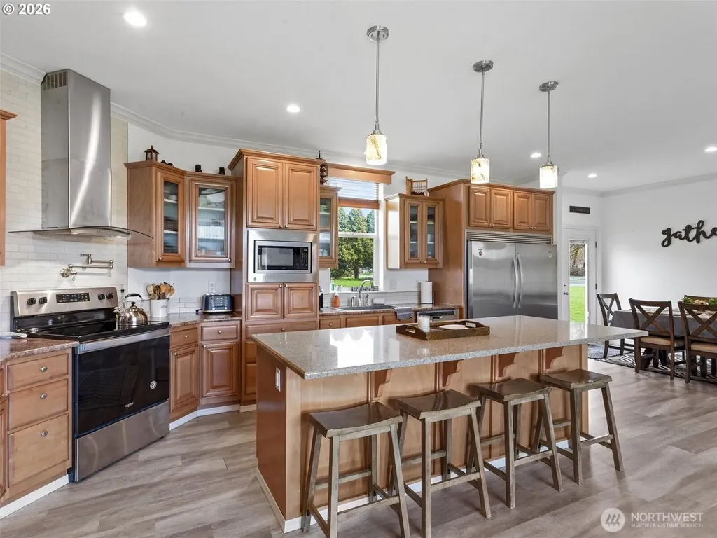 4 Nature Loop Cathlamet WA 98612