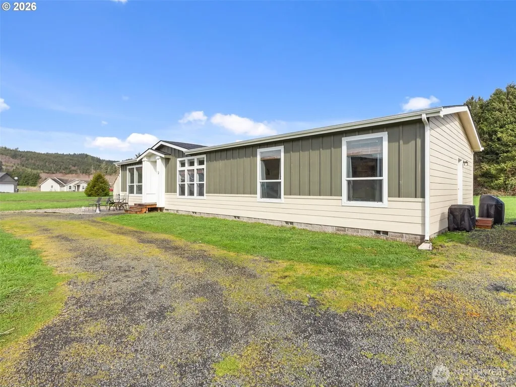 4 Nature Loop Cathlamet WA 98612