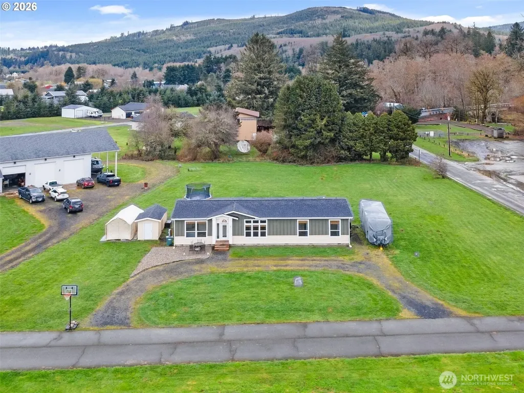 4 Nature Loop Cathlamet WA 98612