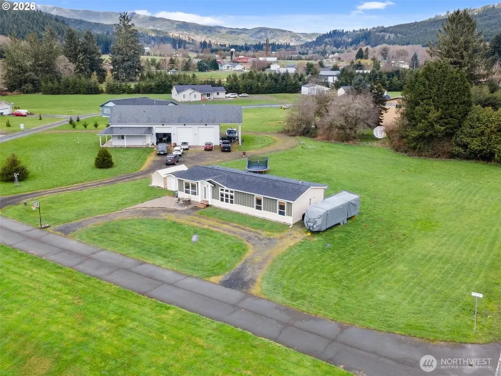 4 Nature Loop Cathlamet WA 98612