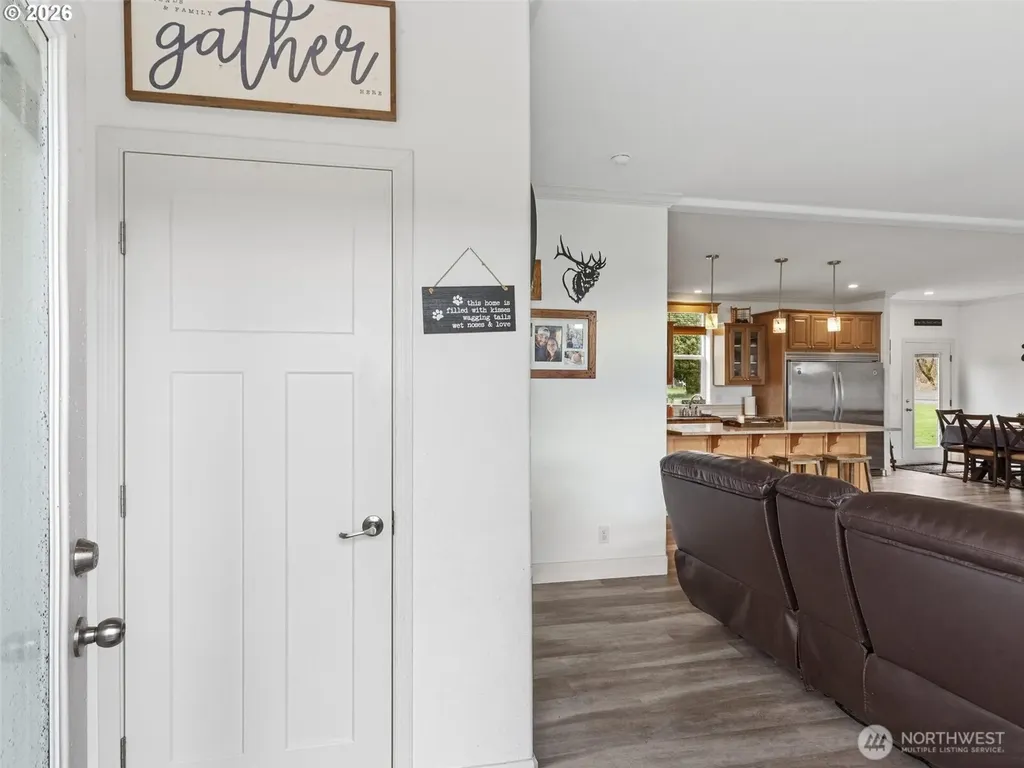 4 Nature Loop Cathlamet WA 98612