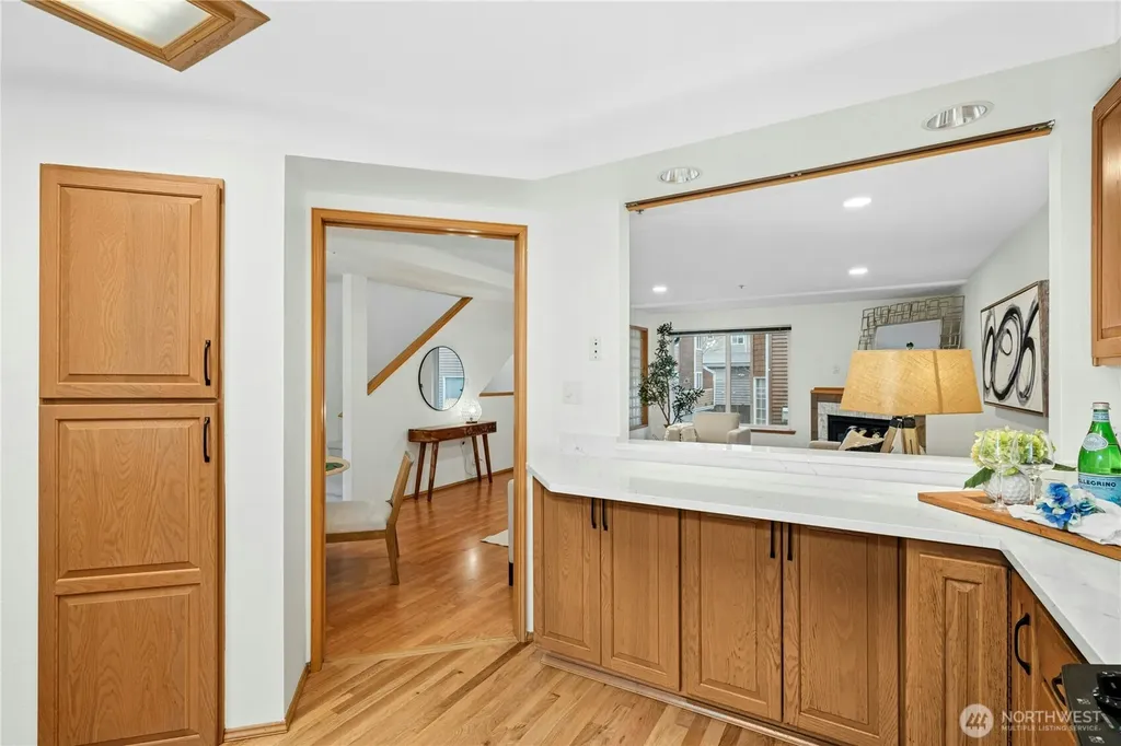 726 N 94th Street Seattle WA 98103