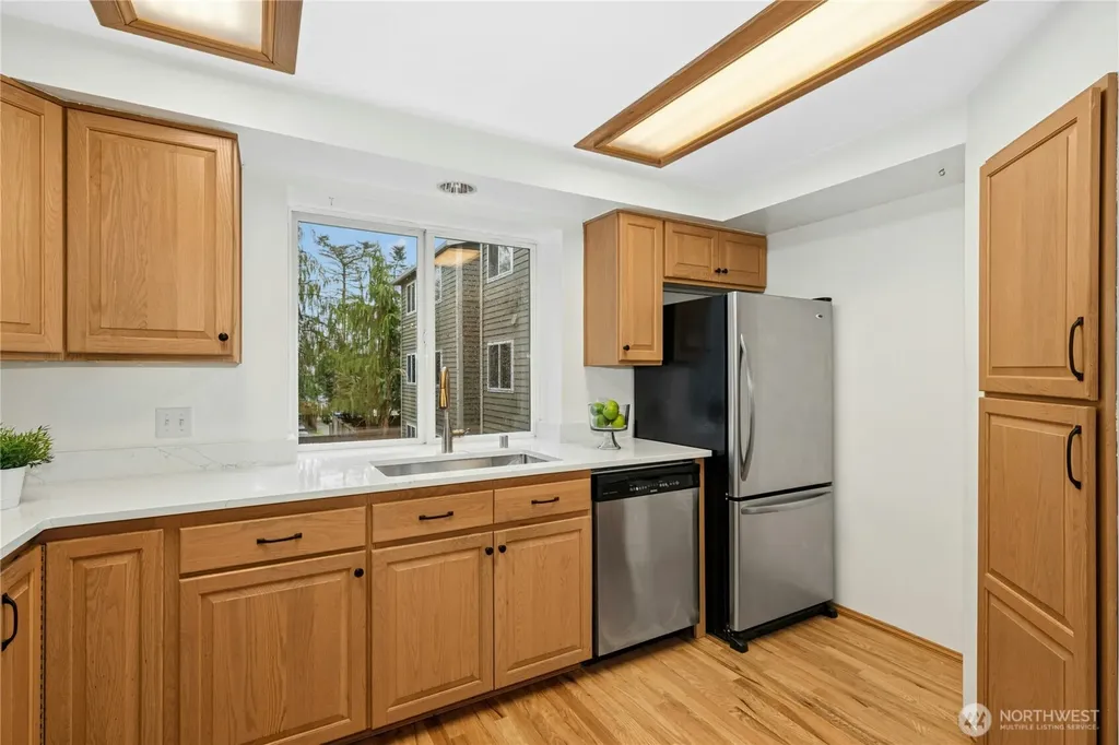 726 N 94th Street Seattle WA 98103