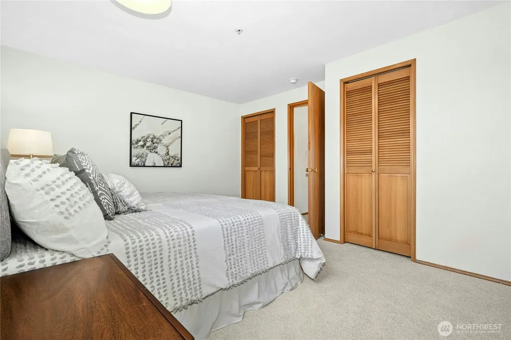 726 N 94th Street Seattle WA 98103