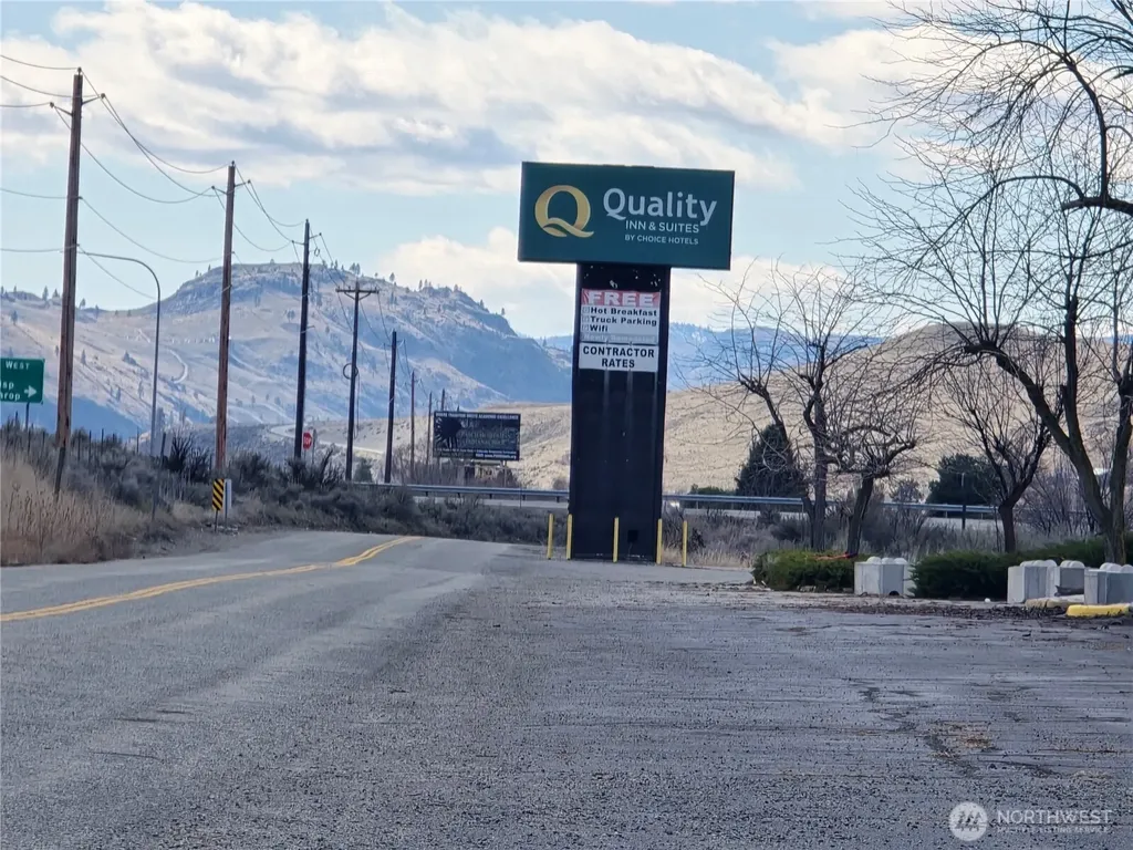 11 Appleway Okanogan WA 98840