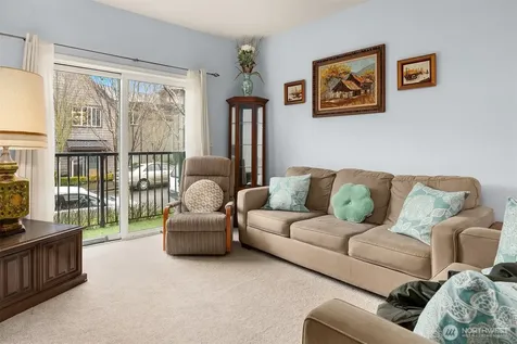 1736 10th Avenue NE Issaquah WA 98029