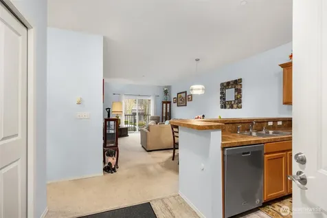 1736 10th Avenue NE Issaquah WA 98029