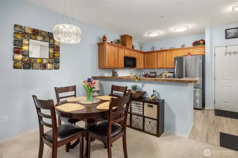 1736 10th Avenue NE Issaquah WA 98029