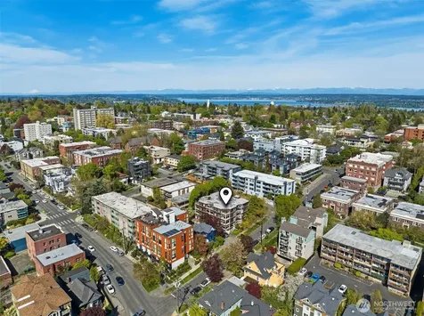 303 13th Avenue E Seattle WA 98102