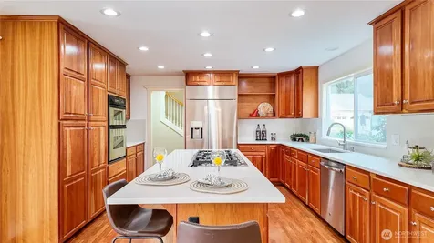 13428 NE 12th Place Bellevue WA 98005