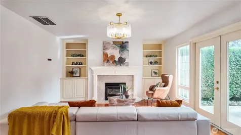 13428 NE 12th Place Bellevue WA 98005