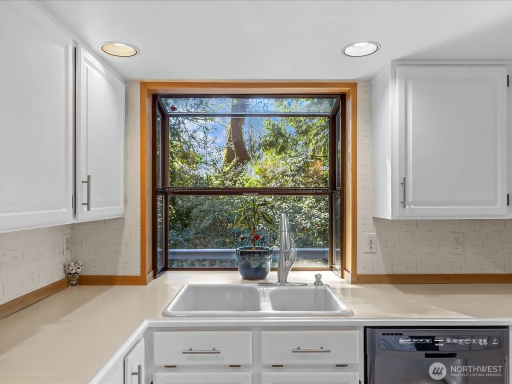 29045 15th Place S Federal Way WA 98003