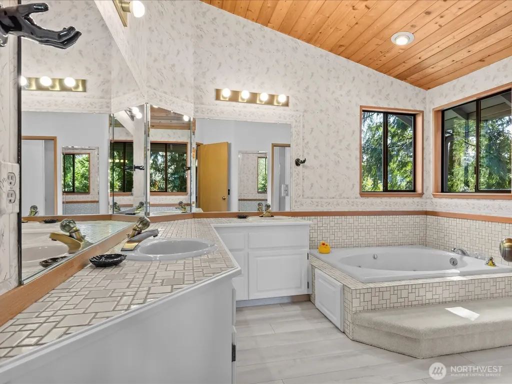 29045 15th Place S Federal Way WA 98003