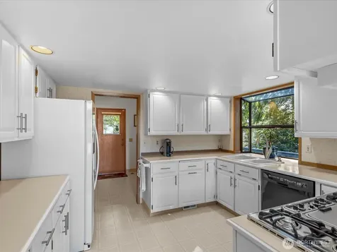29045 15th Place S Federal Way WA 98003