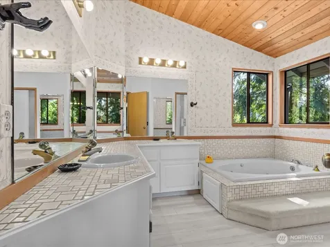 29045 15th Place S Federal Way WA 98003