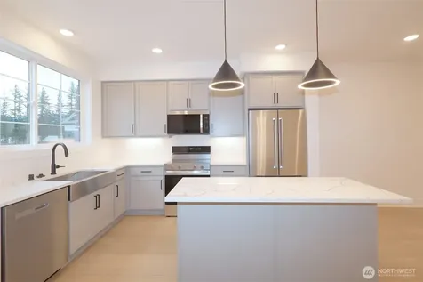 1191 Waterfall Way SE North Bend WA 98045