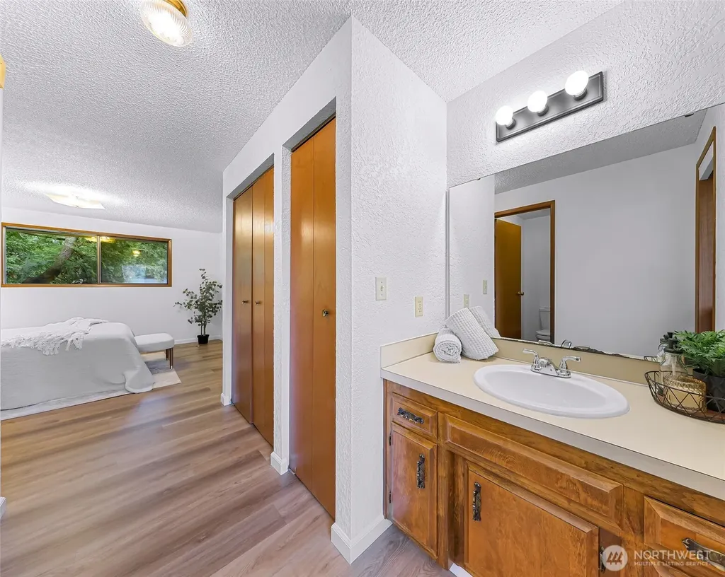 1494 Greenville Drive Bellingham WA 98226