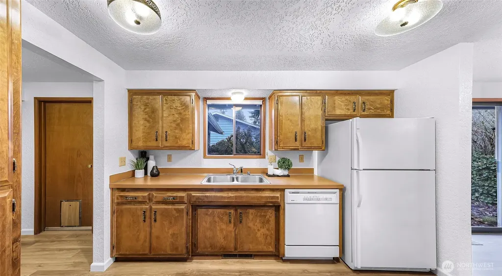 1494 Greenville Drive Bellingham WA 98226