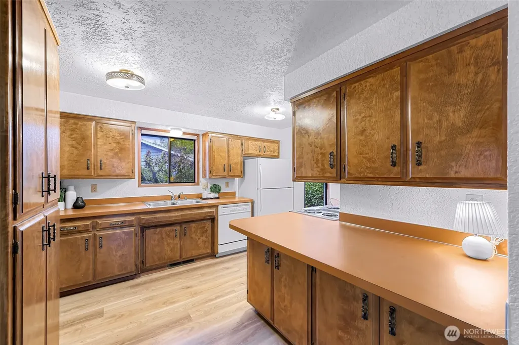 1494 Greenville Drive Bellingham WA 98226