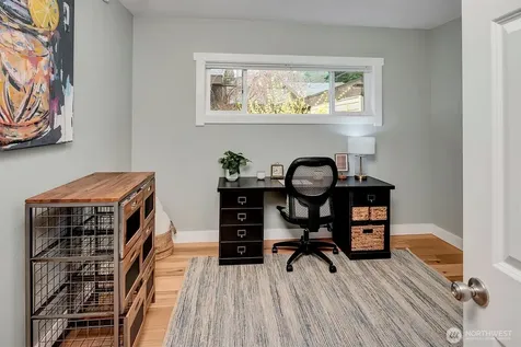 11262 Riviera Place NE Seattle WA 98125