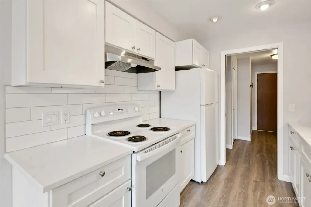 12300 33rd Avenue NE Seattle WA 98125