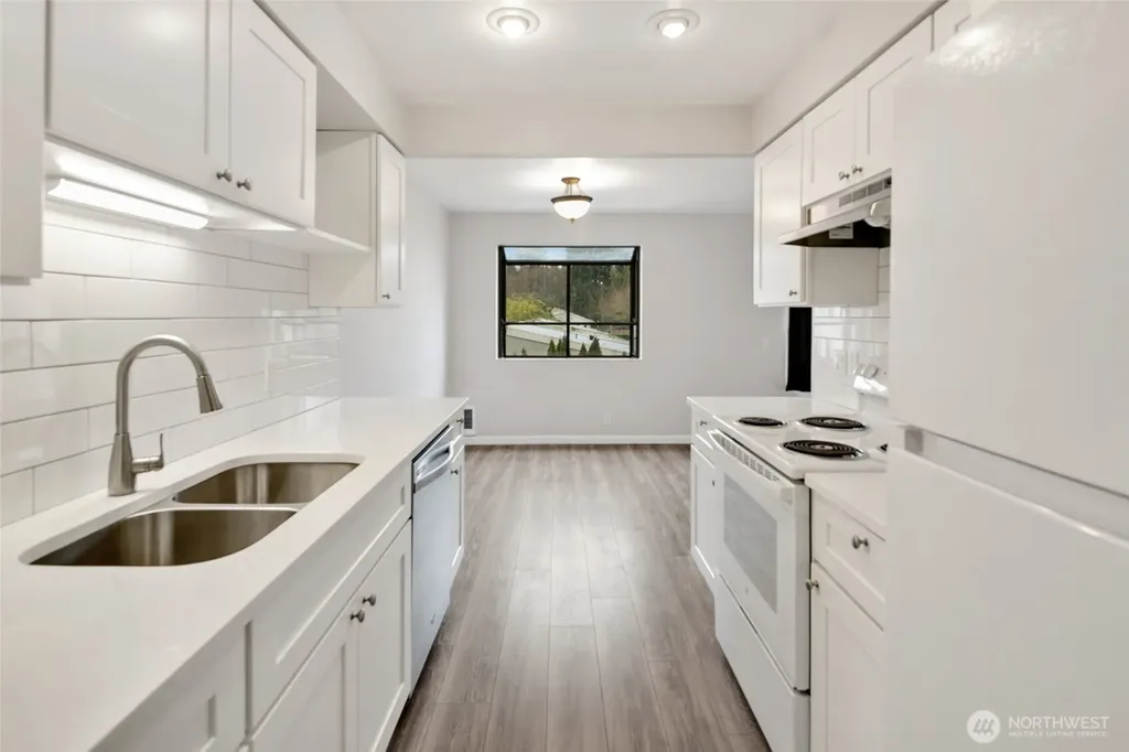 12300 33rd Avenue NE Seattle WA 98125