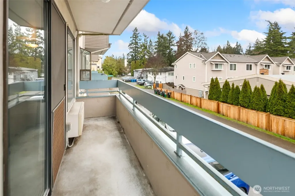 12300 33rd Avenue NE Seattle WA 98125