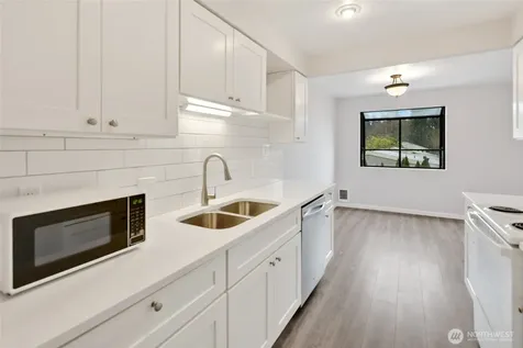 12300 33rd Avenue NE Seattle WA 98125