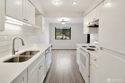 12300 33rd Avenue NE Seattle WA 98125
