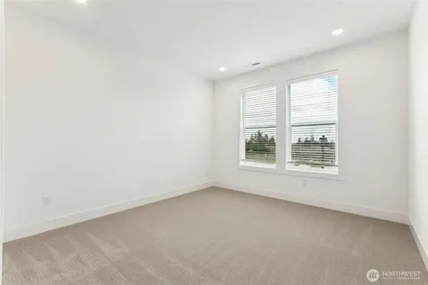 8517 137th Avenue SE Newcastle WA 98059