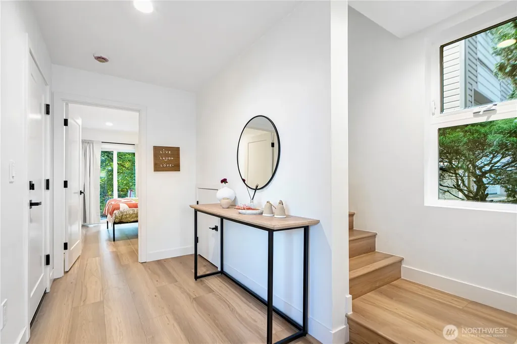 8522 23rd Avenue NE Seattle WA 98115