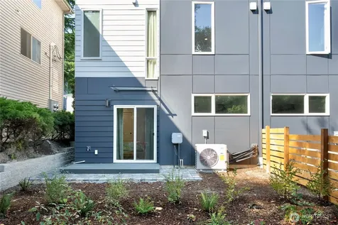 8522 23rd Avenue NE Seattle WA 98115