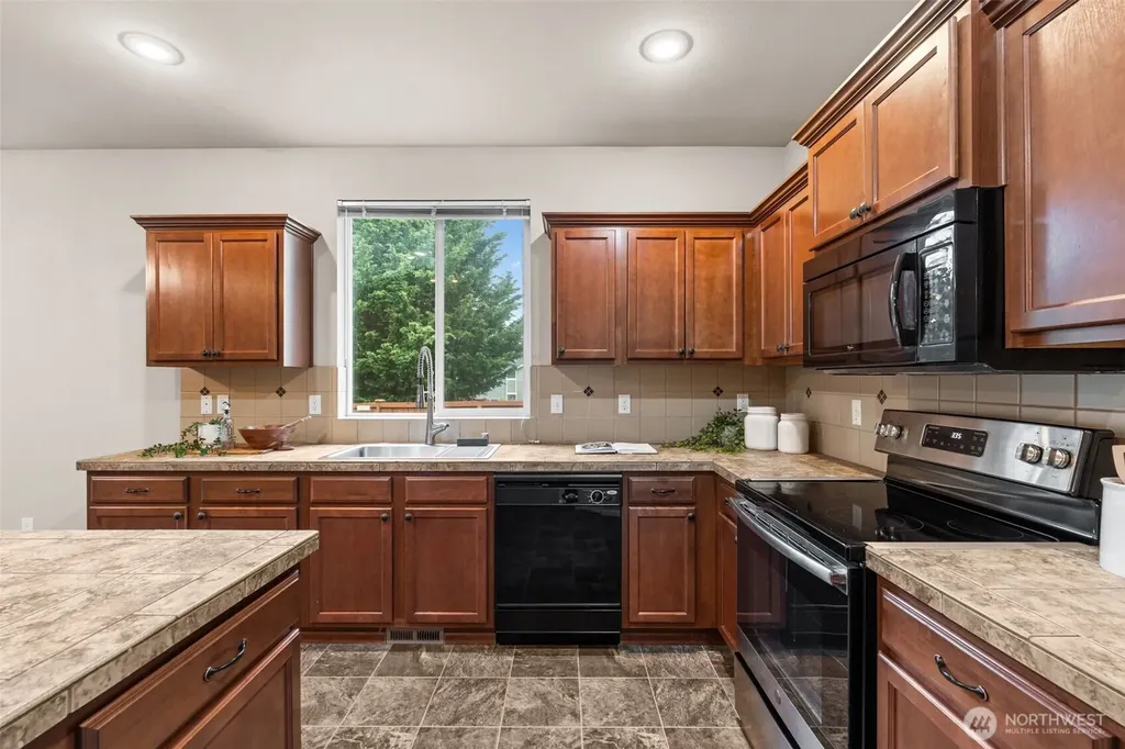 1803 197th Street Ct E Spanaway WA 98387