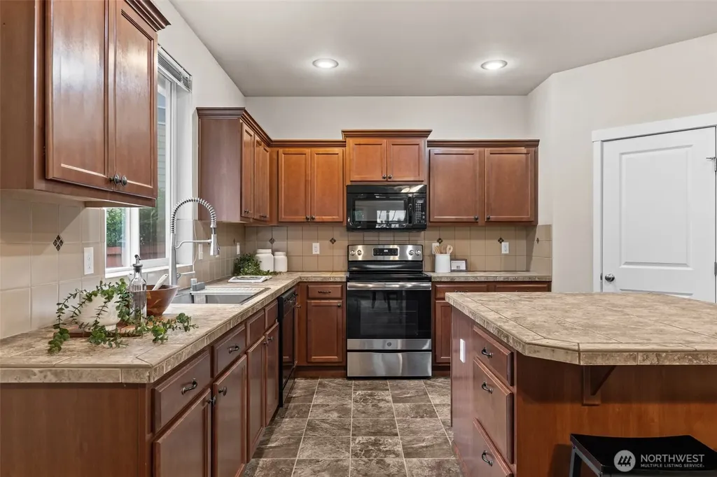 1803 197th Street Ct E Spanaway WA 98387