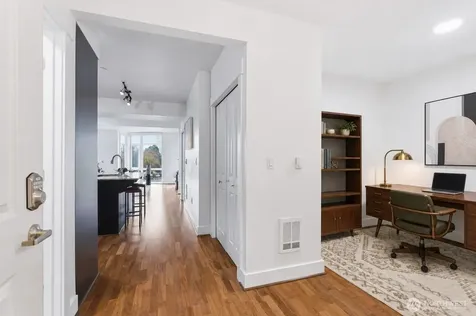 699 John Street Seattle WA 98109