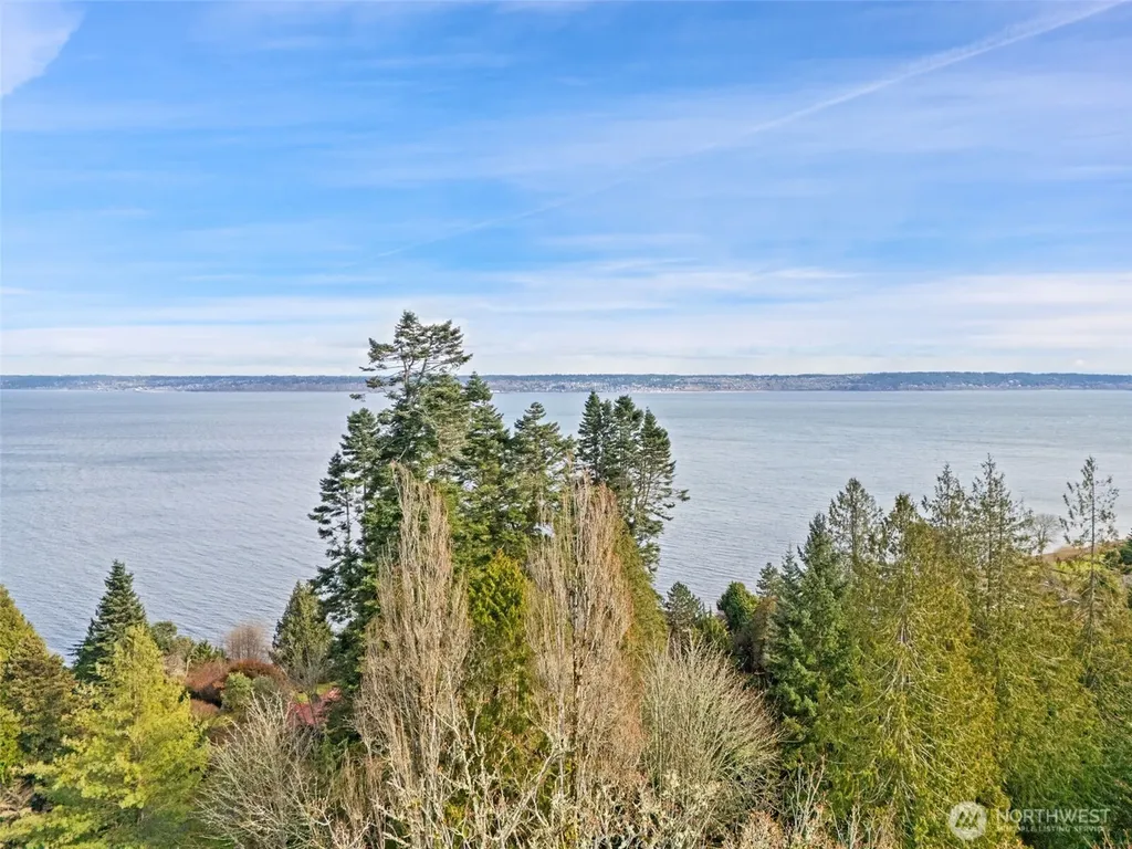 23300 Jefferson Point Road NE Kingston WA 98346