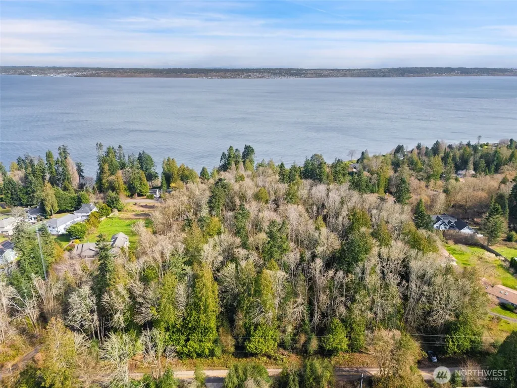 23300 Jefferson Point Road NE Kingston WA 98346