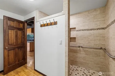 16719 1st Avenue SE Bothell WA 98012