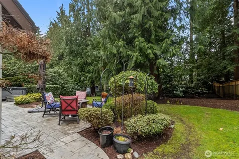 16719 1st Avenue SE Bothell WA 98012